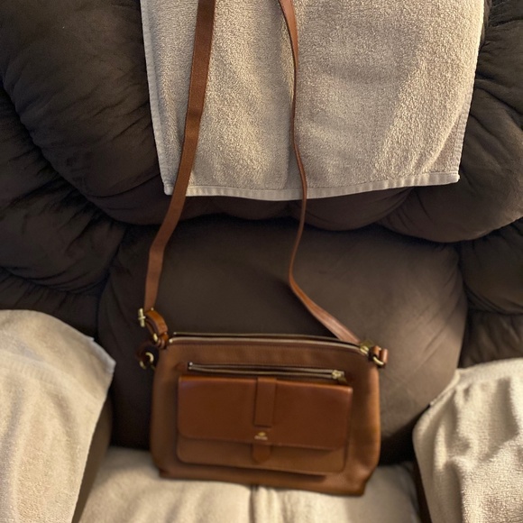 Fossil Crossbody - Picture 1 of 4